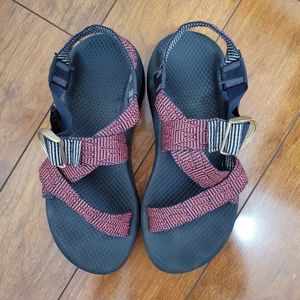 Chaco Cloud Strapped Hiking Sandals Size 8